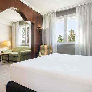 Chambre junior suite Hotel ILUNION Las Lomas Mérida